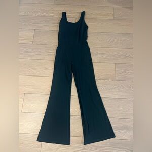 Athleta Salutation Flare Bodysuit size large cypress